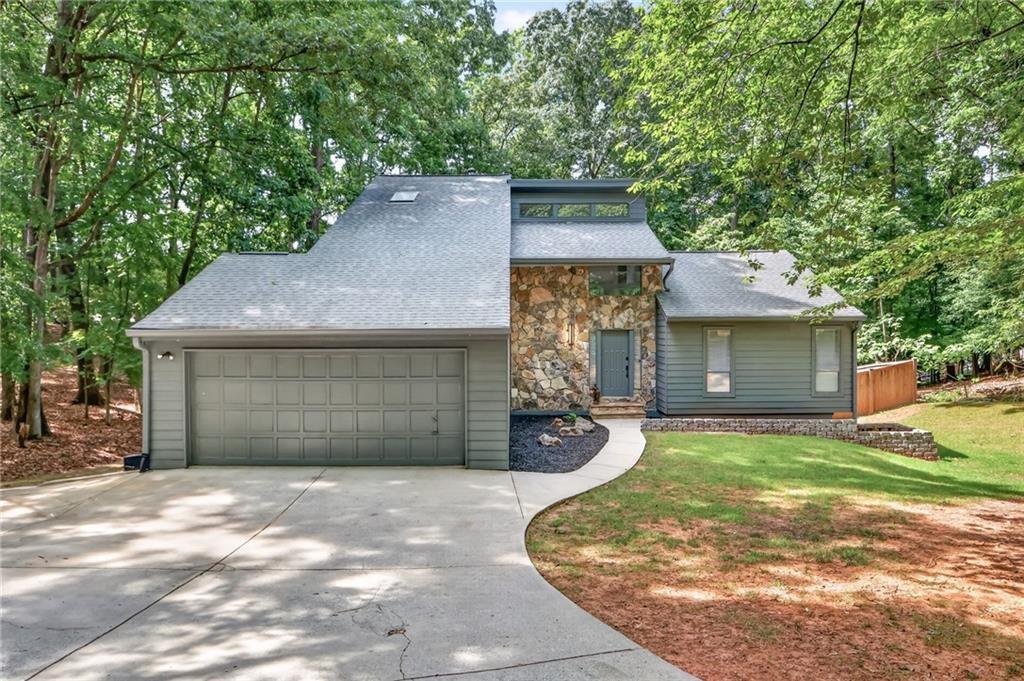 505 Woodman Pl., Roswell, GA 30076
