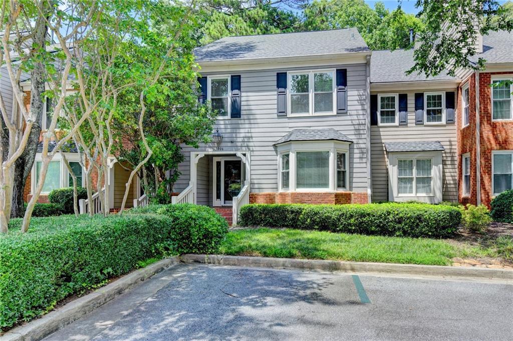 1006 Camden Ct., Atlanta, GA 30327