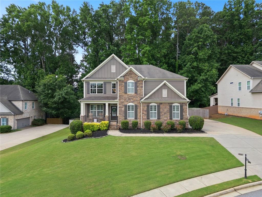 5483 Heatherbrooke Dr., Acworth, GA 30101