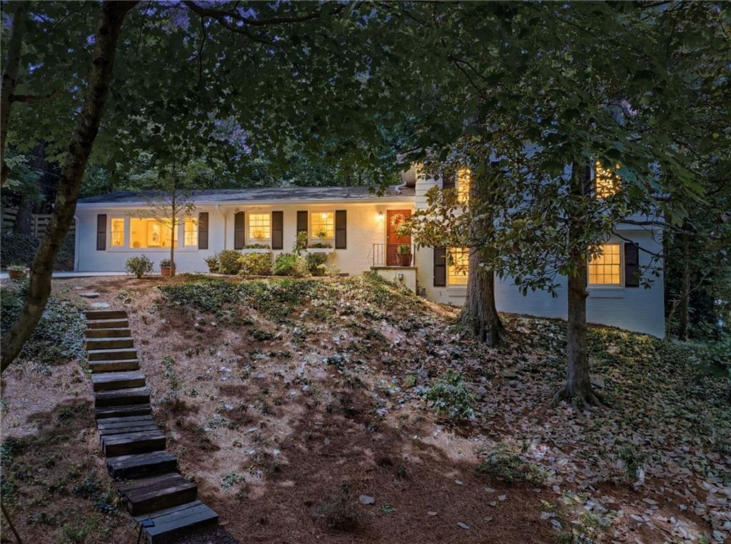 2360 Honeysuckle Ln., Smyrna, GA 30080
