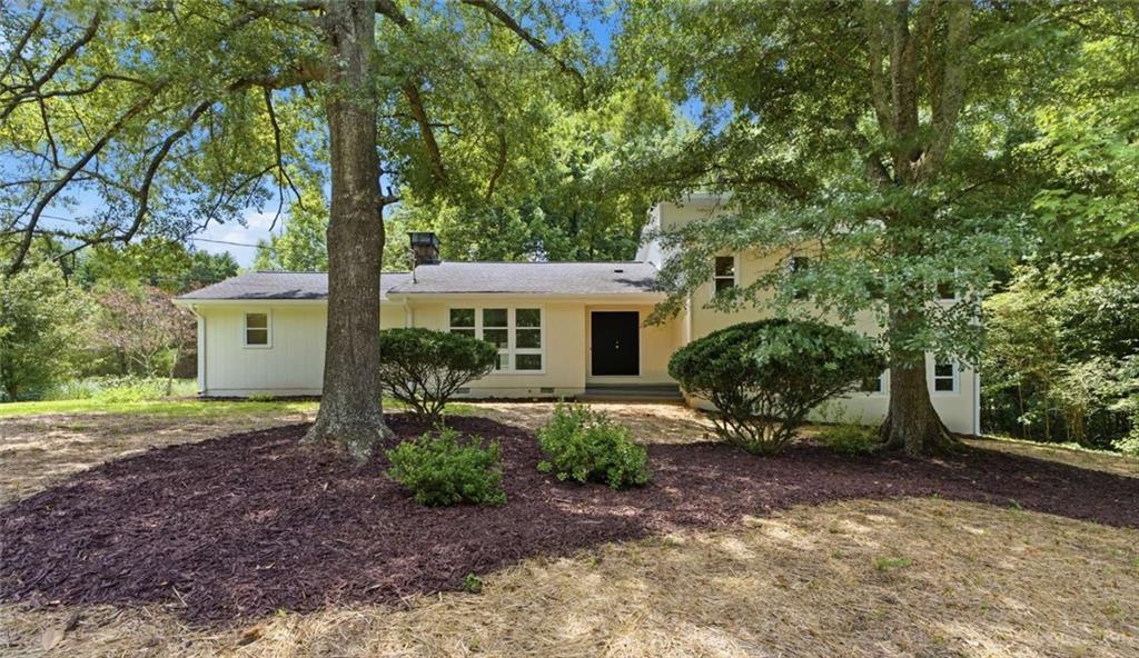 1935 E Buckeye St., Cumming, GA 30040