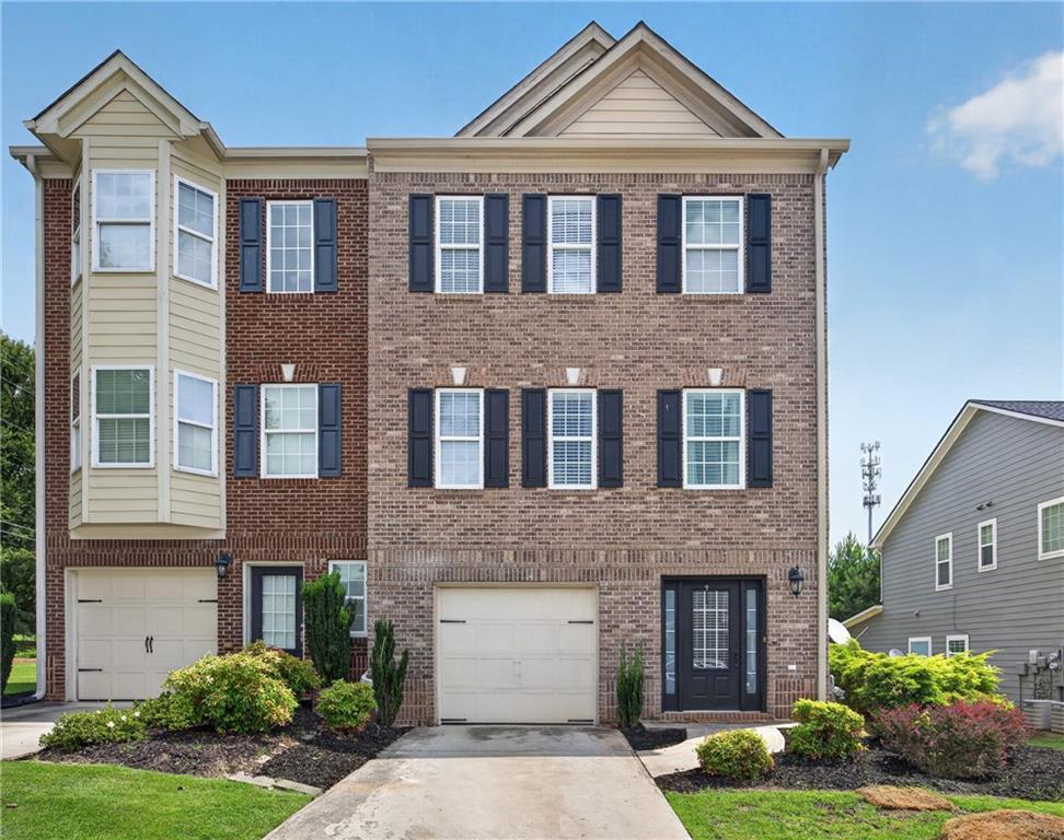 2940 Frederica Ct., Douglasville, GA 30135