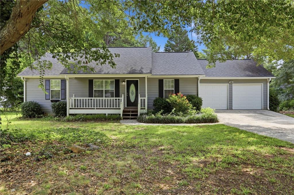 178 Peach Forest Pl., Douglasville, GA 30134