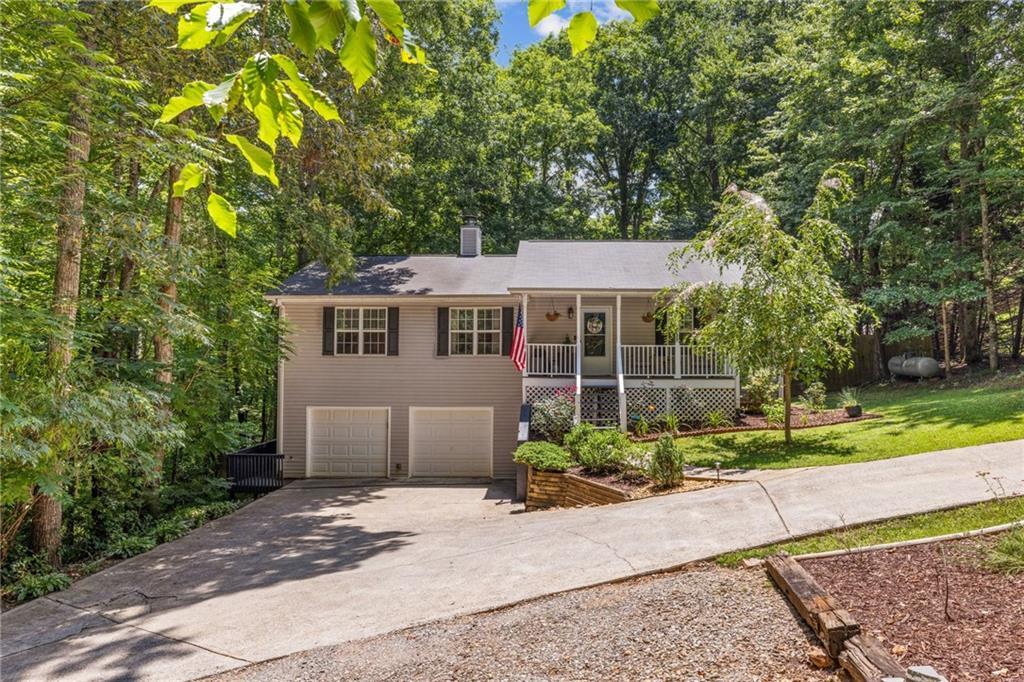 372 Jordan Rd., Ball Ground, GA 30107