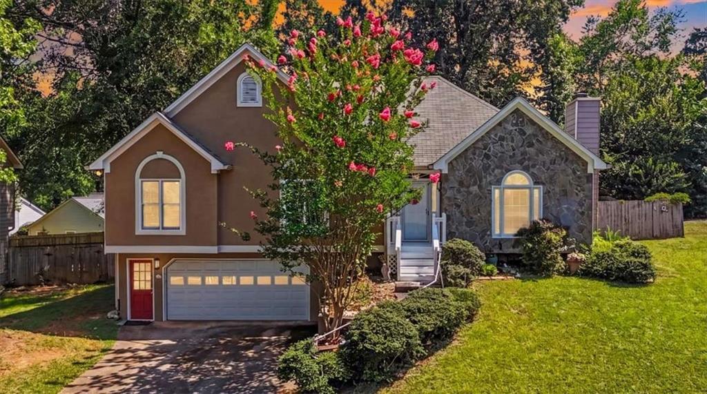 3060 Wellcrest Dr., Kennesaw, GA 30152