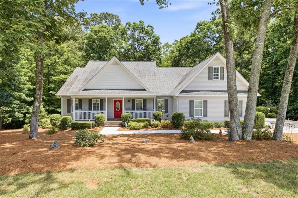 215 Parkwood Place Cir., Cornelia, GA 30531