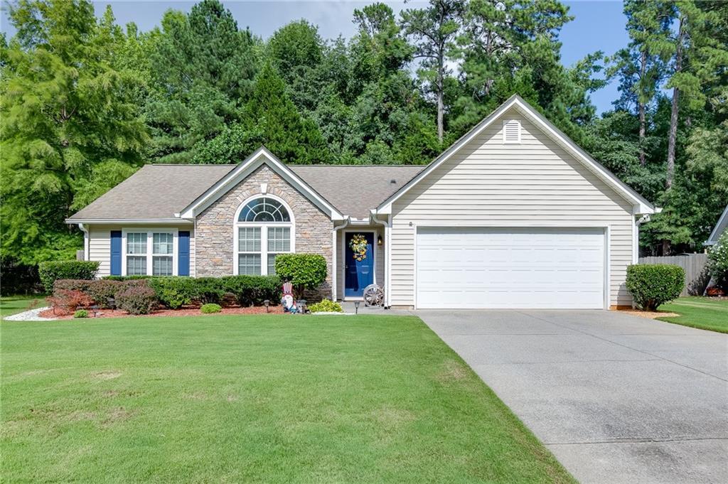 558 Bellingham Dr., Sugar Hill, GA 30518