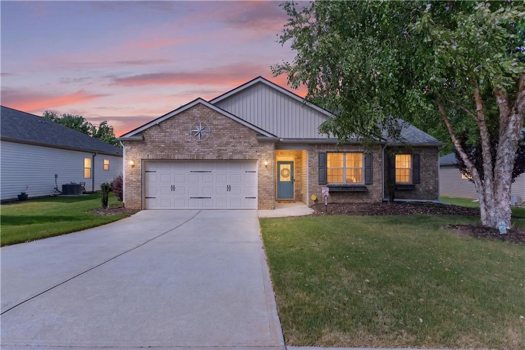 3291 Heatherwood Dr., Gainesville, GA 30507