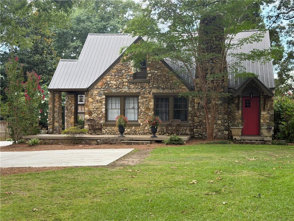 607 N College St., Cedartown, GA 30125