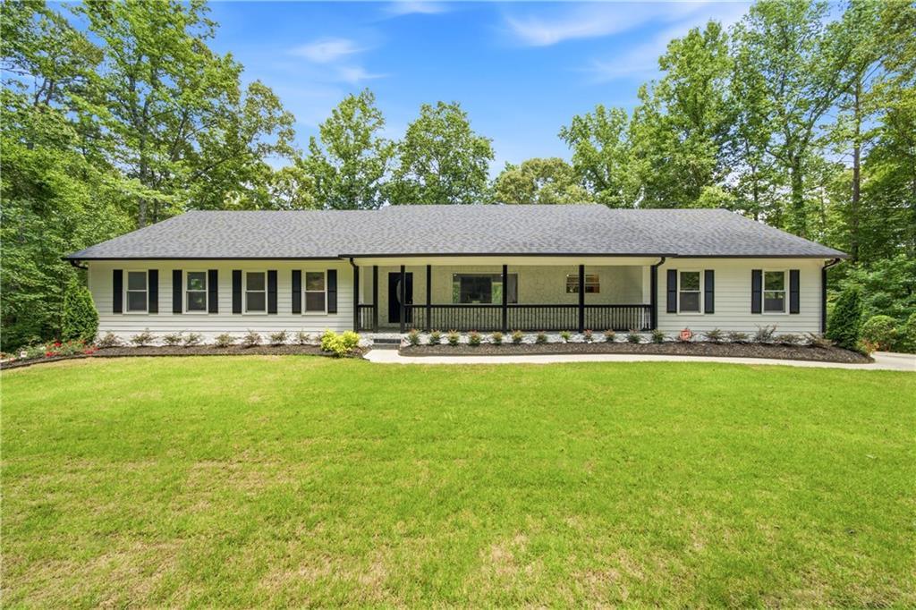 5070 River Lake Dr., Chattahoochee Hills, GA 30213
