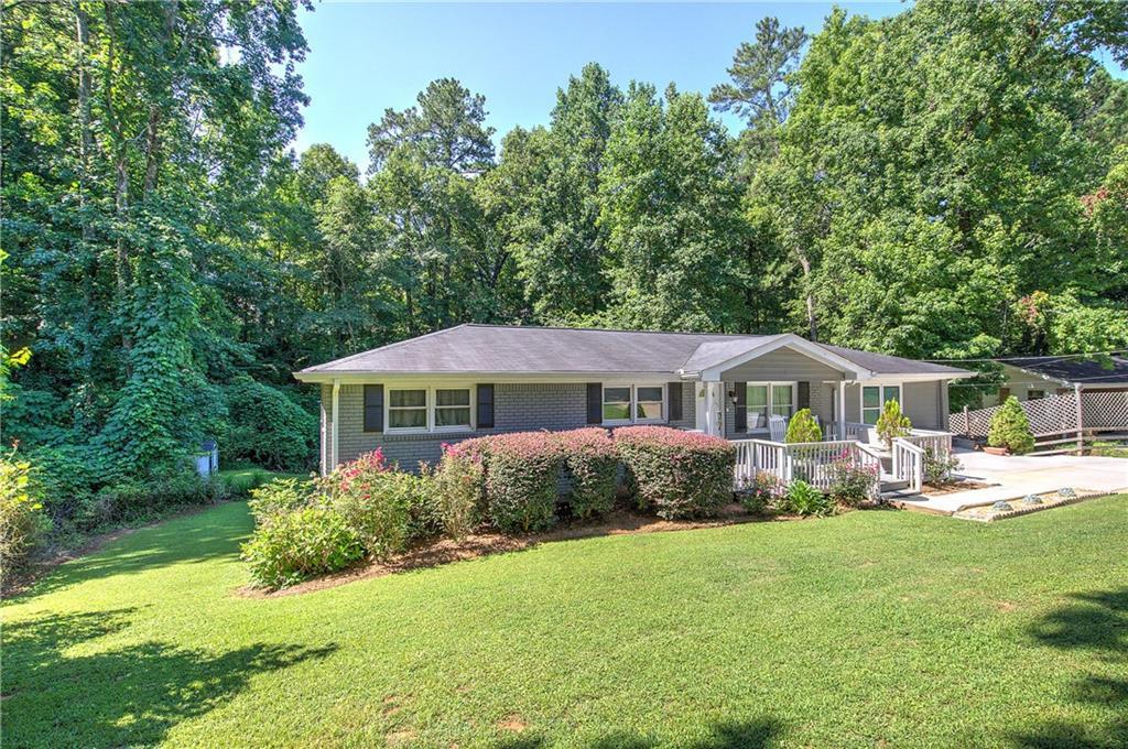 311 Wildwood Dr., Dallas, GA 30132