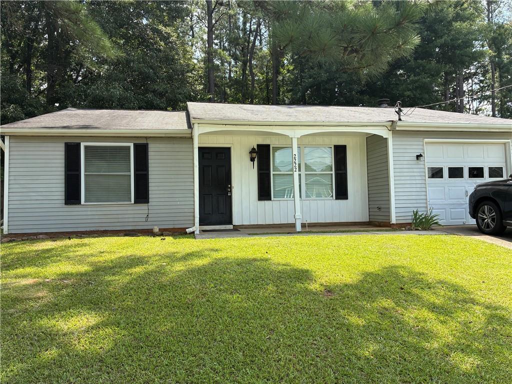 2222 Scarbrough Dr., Stone Mountain, GA 30088