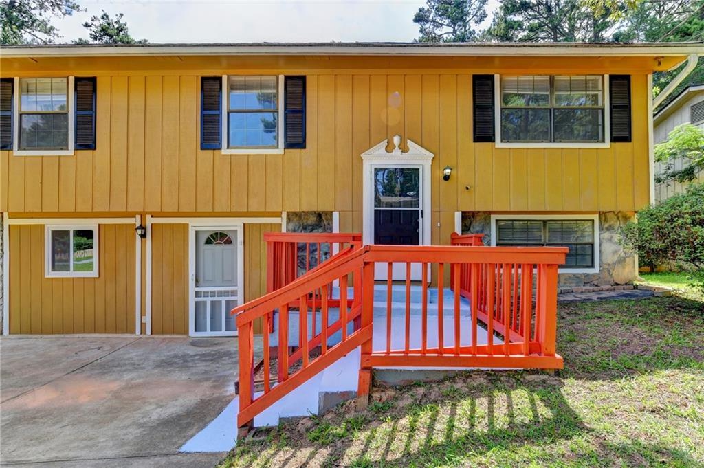 2484 Rhoanoke Dr., Duluth, GA 30096