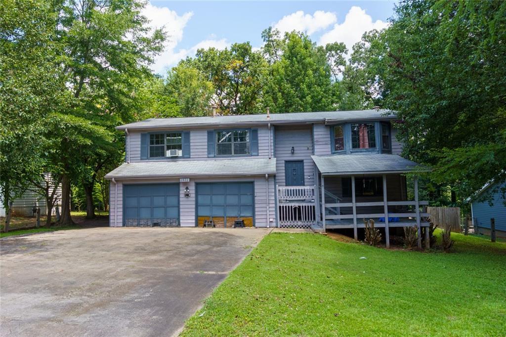 2822 Woodhollow Ln., Jonesboro, GA 30236