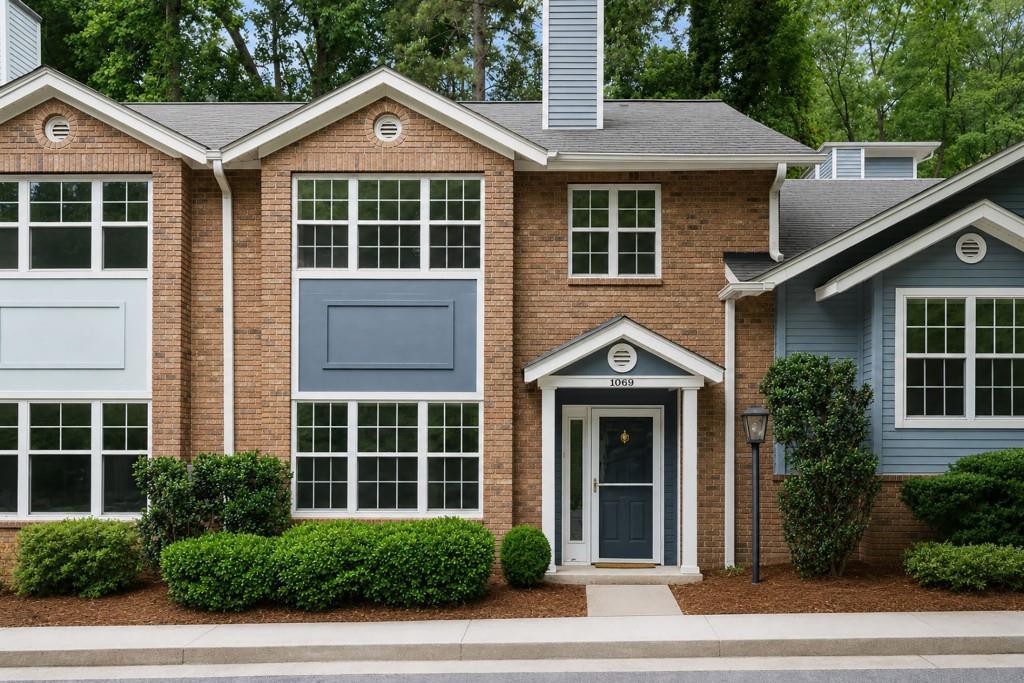 1069 Woodbridge Hollow, Atlanta, GA 30306