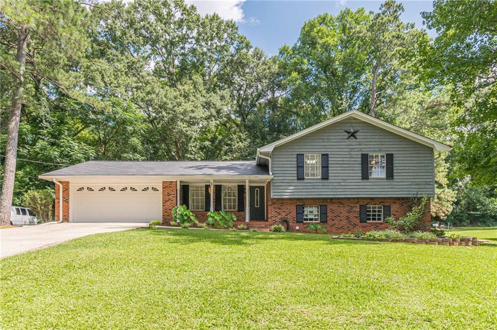 2192 Indian Hill Rd., Jonesboro, GA 30236