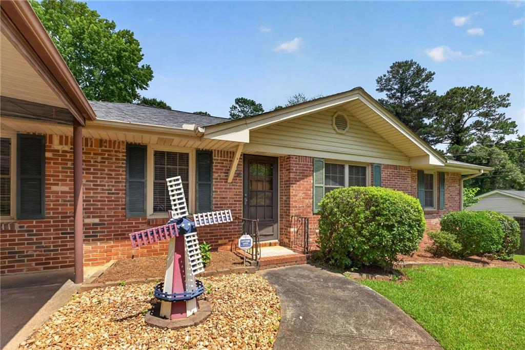 4387 Chelou Dr., Austell, GA 30106
