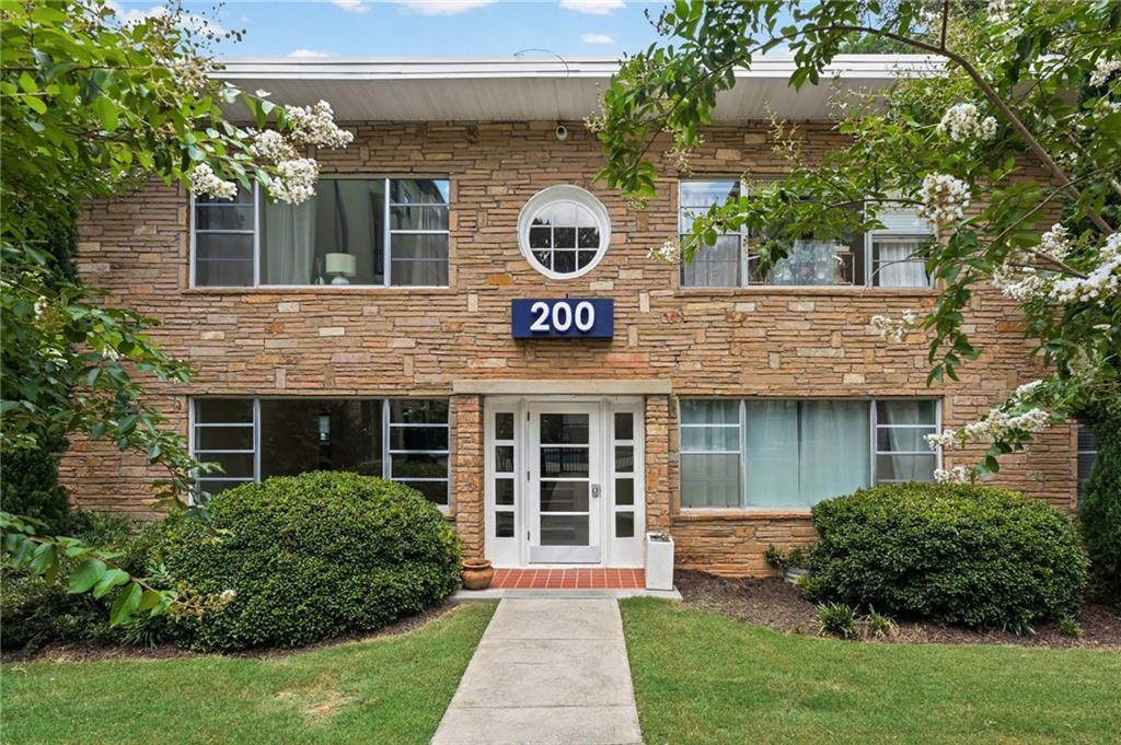 2240 Cheshire Bridge Rd. #207, Atlanta, GA 30324