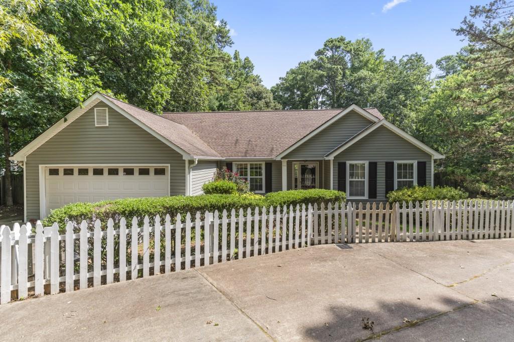 22 Maddox Rd., Acworth, GA 30102