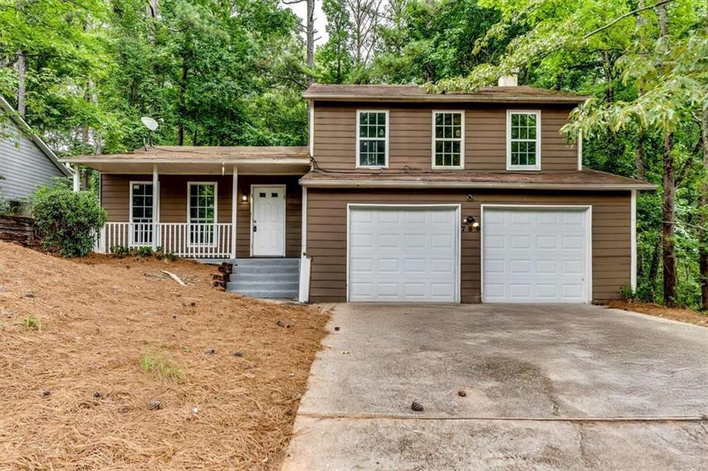 759 Greenhedge Dr., Stone Mountain, GA 30088