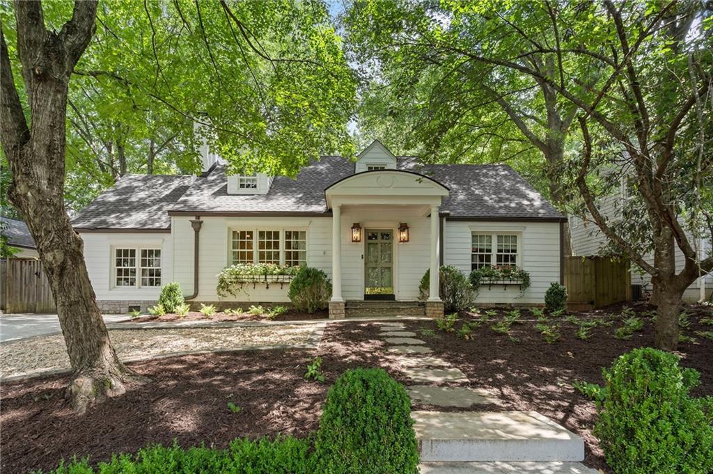 945 Northcliffe Dr., Atlanta, GA 30318