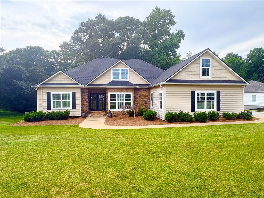 33 Highland Rd., Dahlonega, GA 30533