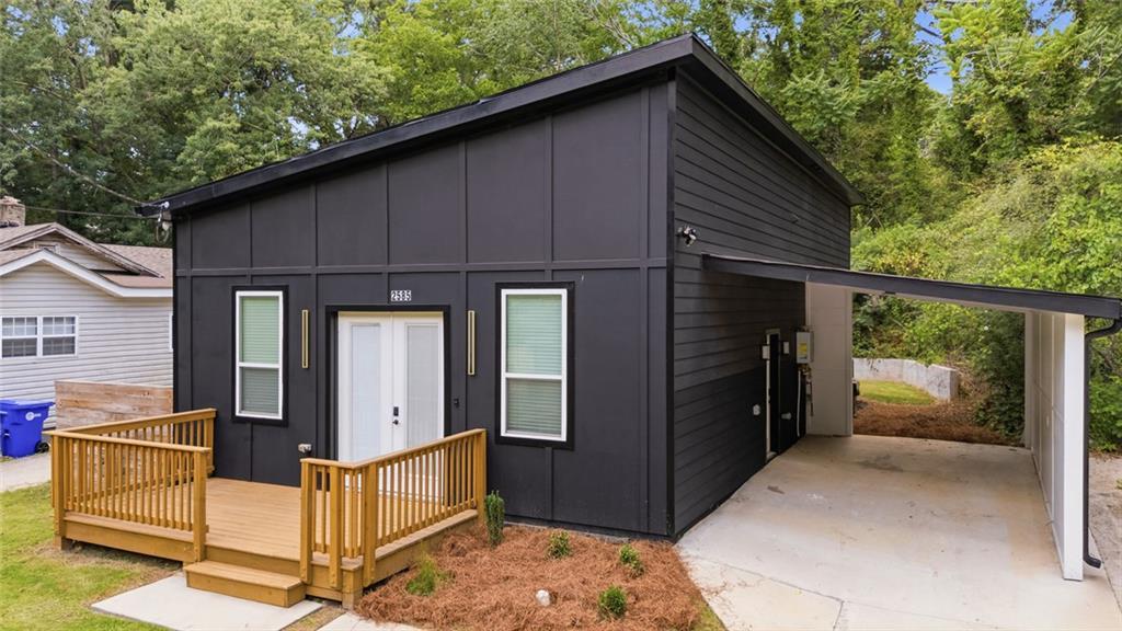 2585 Hood Ave., Atlanta, GA 30318