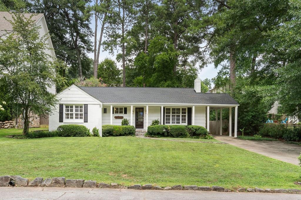 2151 Radcliffe Dr., Atlanta, GA 30318