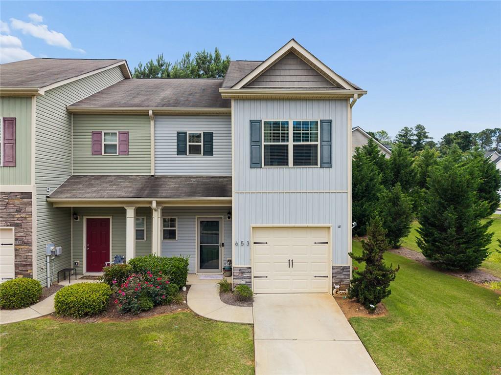 653 Oakside Pl., Acworth, GA 30102