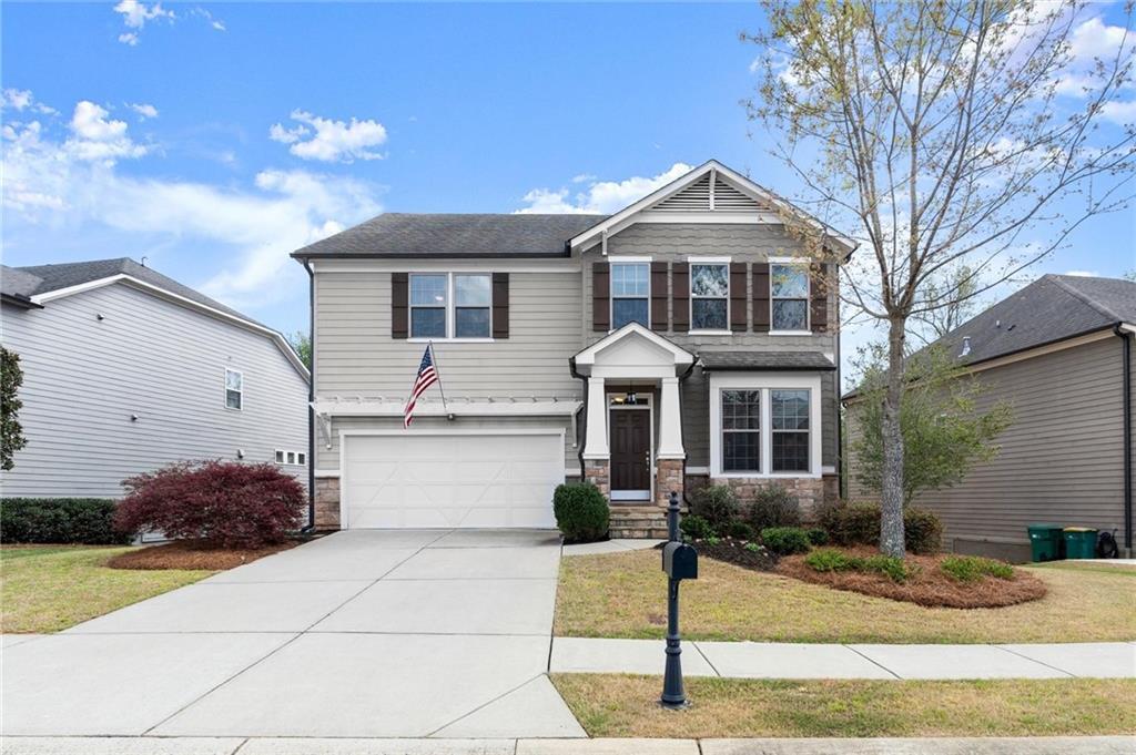 556 Lost Creek Dr., Woodstock, GA 30188
