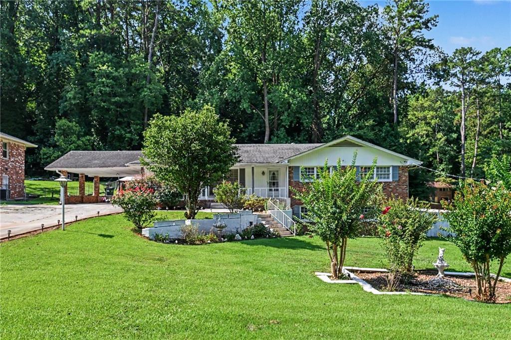 2700 Hayden Dr., East Point, GA 30344