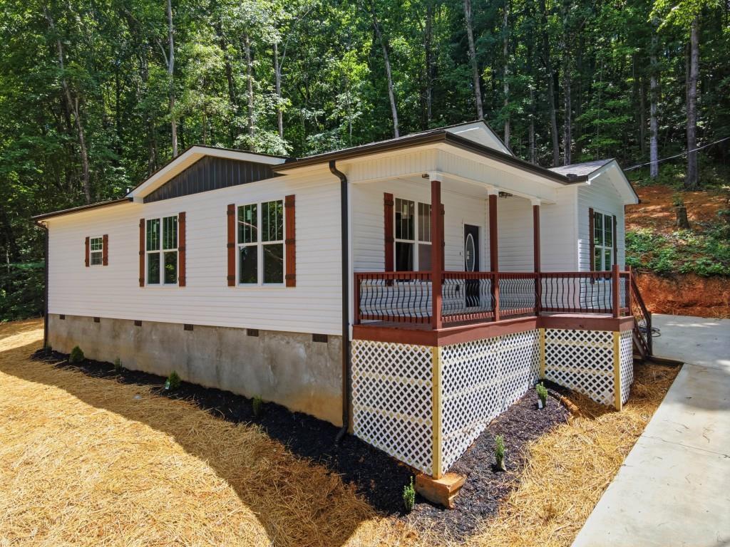 171 N Dale St., Calhoun, GA 30701