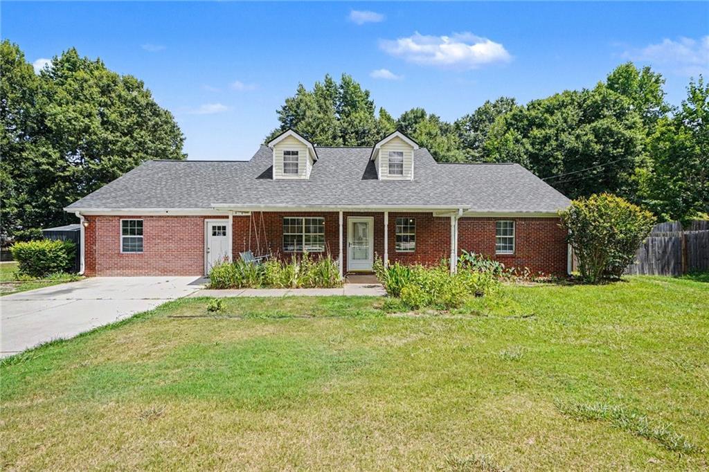 3 Bonnie Glen Ln., Hampton, GA 30228