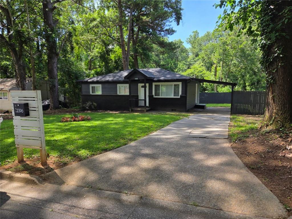 2396 Clarissa Dr., Atlanta, GA 30318