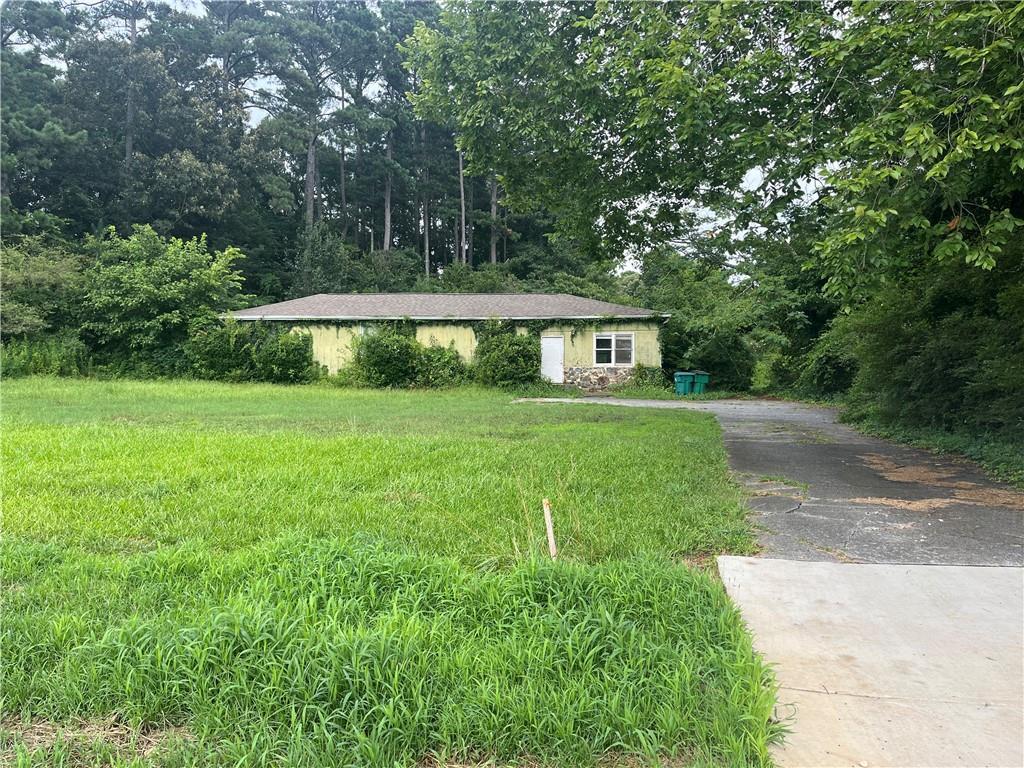 705 Neese Rd., Woodstock, GA 30188
