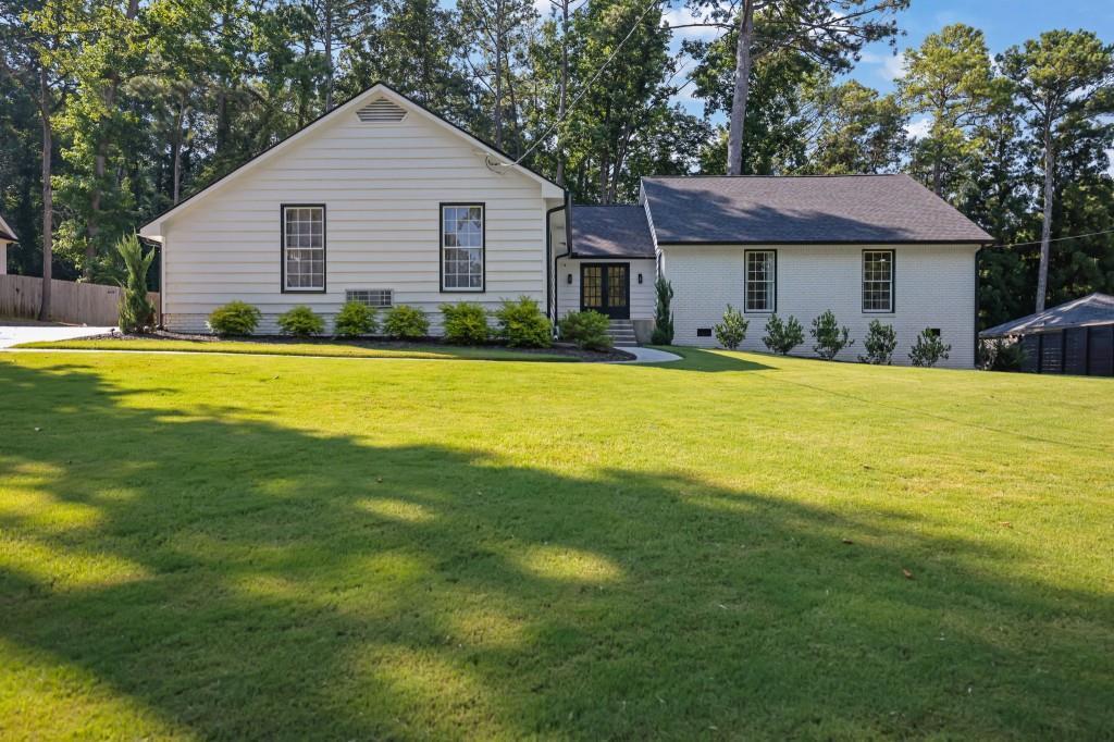 514 Dogwood Cir., Norcross, GA 30071