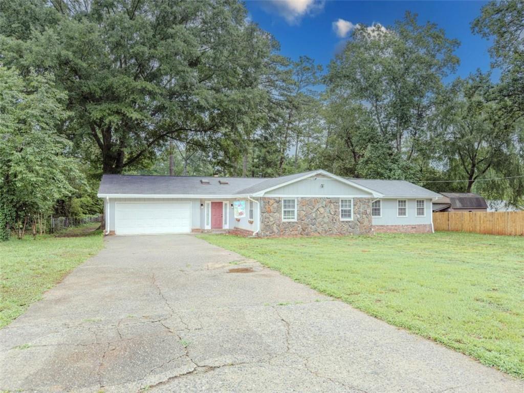 808 Glen Cir., Lawrenceville, GA 30044