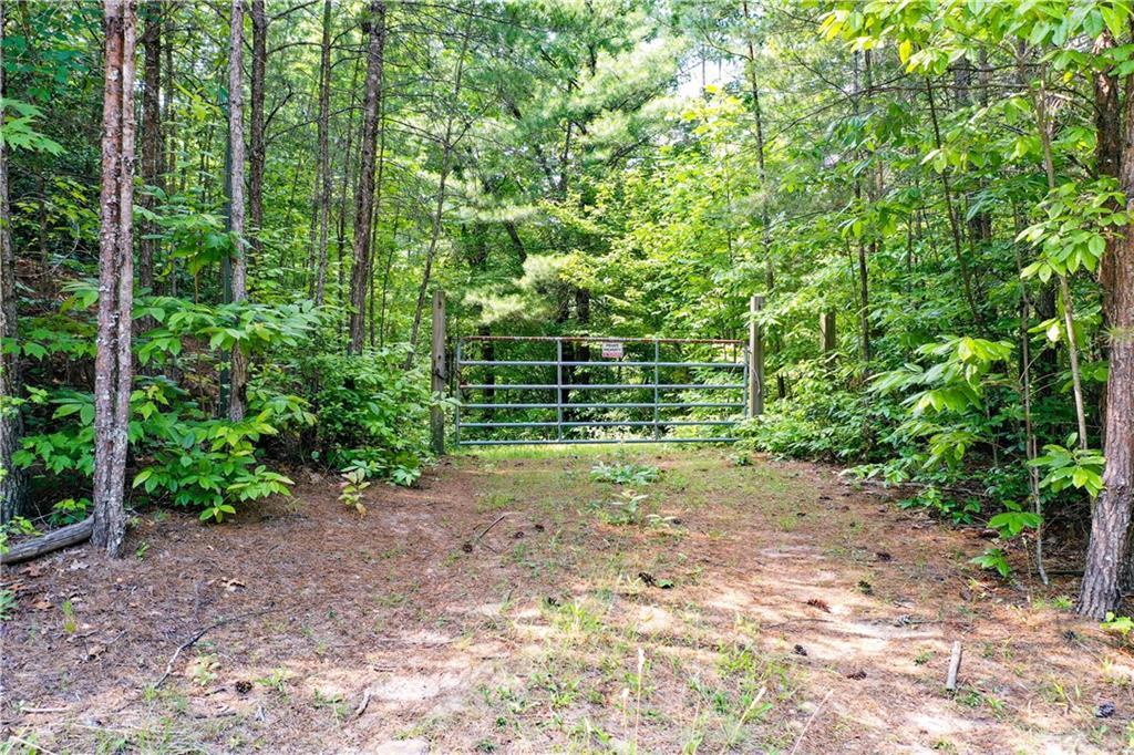 Flagpole Cir., Ellijay, GA 30540