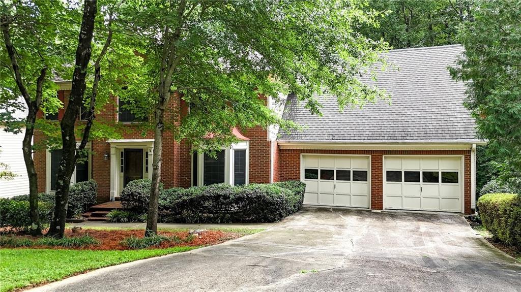 760 Edgewater Ln., Kennesaw, GA 30144