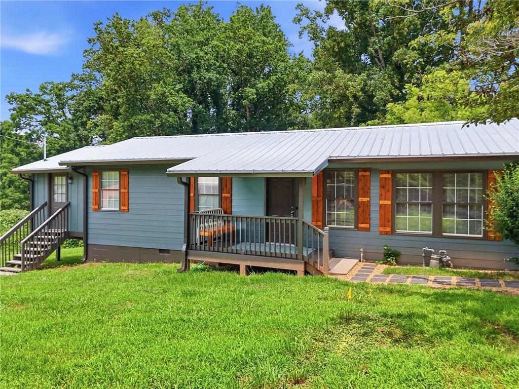 165 Cherokee Ave., Nelson, GA 30151