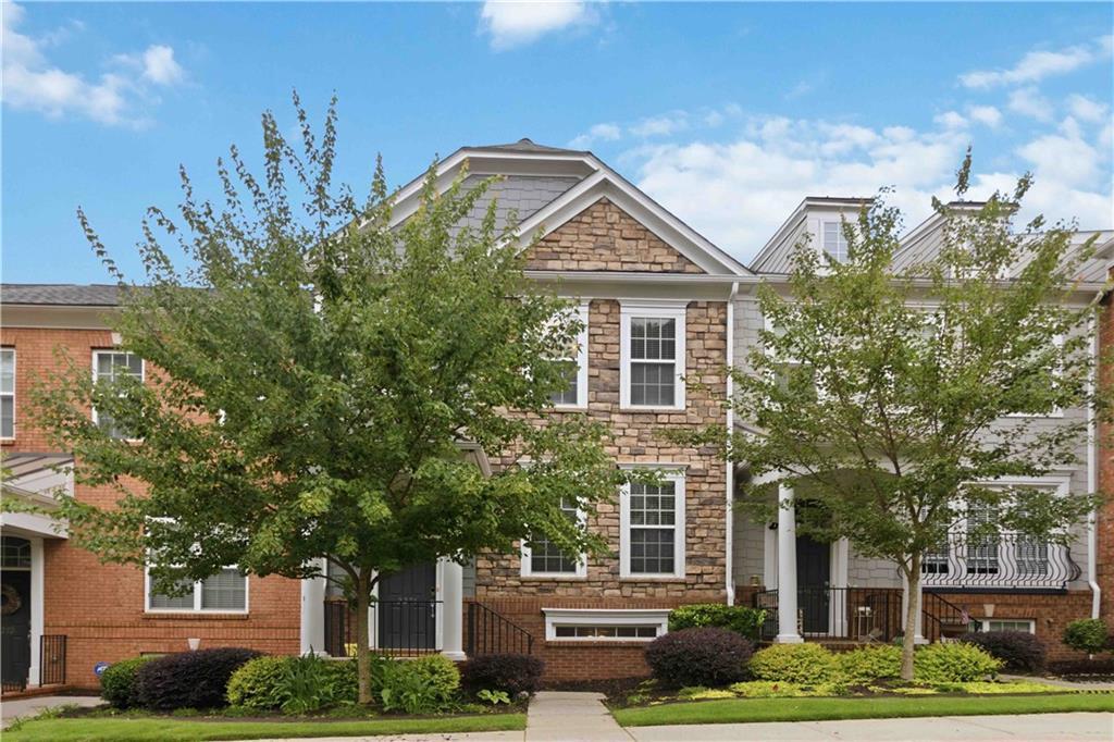 2274 Limehurst Dr., Atlanta, GA 30319