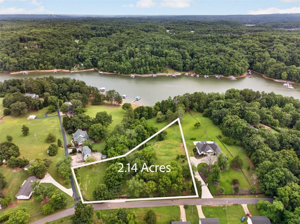5602 Burke Ln., Gainesville, GA 30506