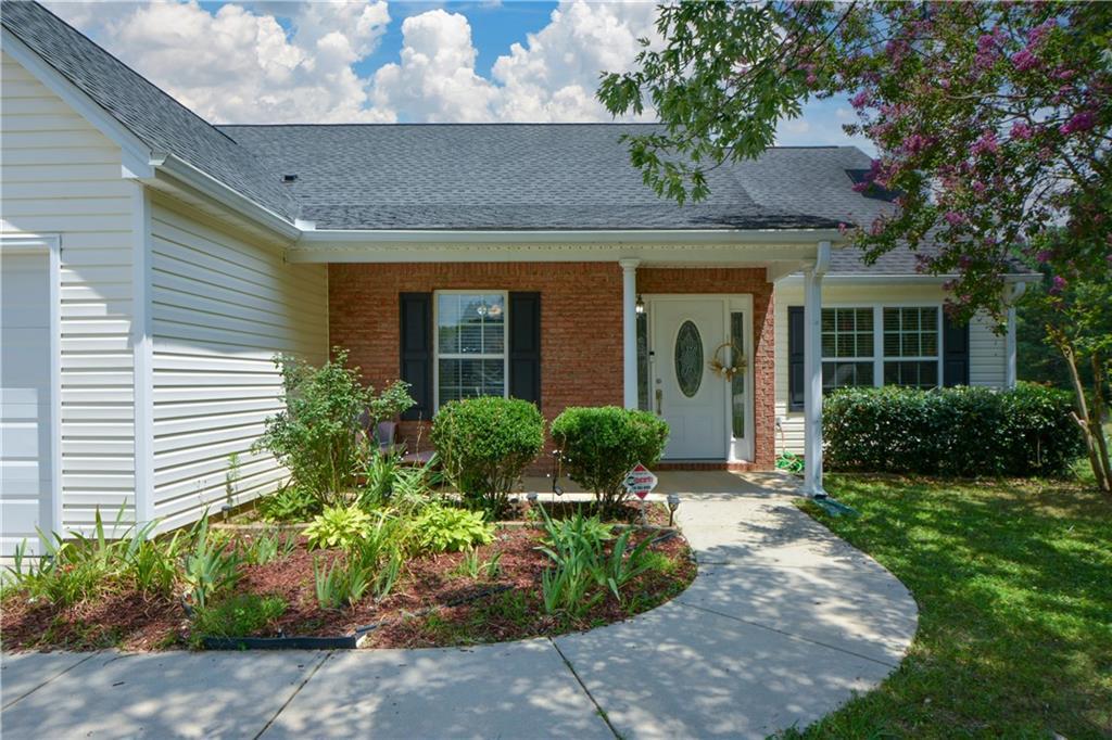1320 Webb Farm Ln., Loganville, GA 30052