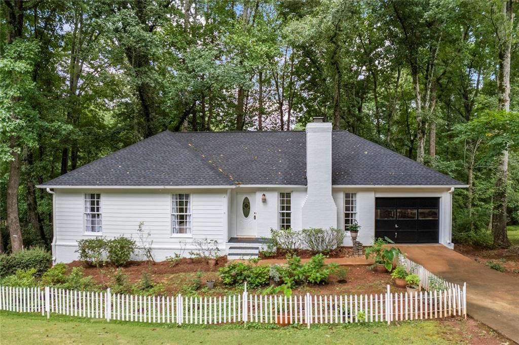 375 Brookstone Dr., Athens, GA 30605