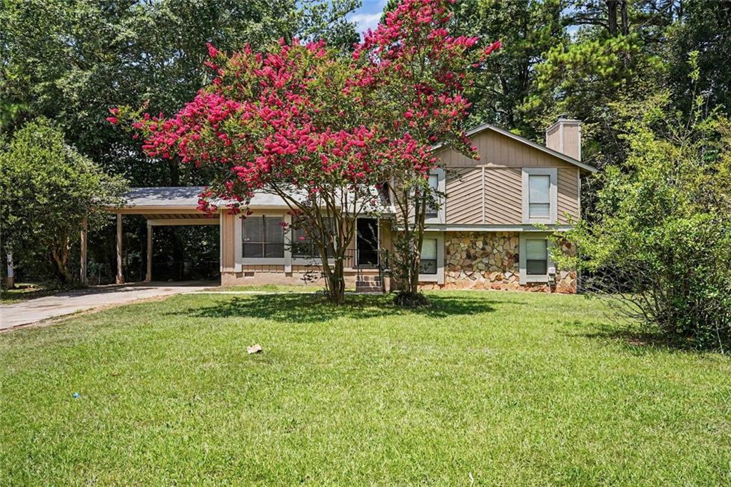 9262 Raven Dr., Jonesboro, GA 30238
