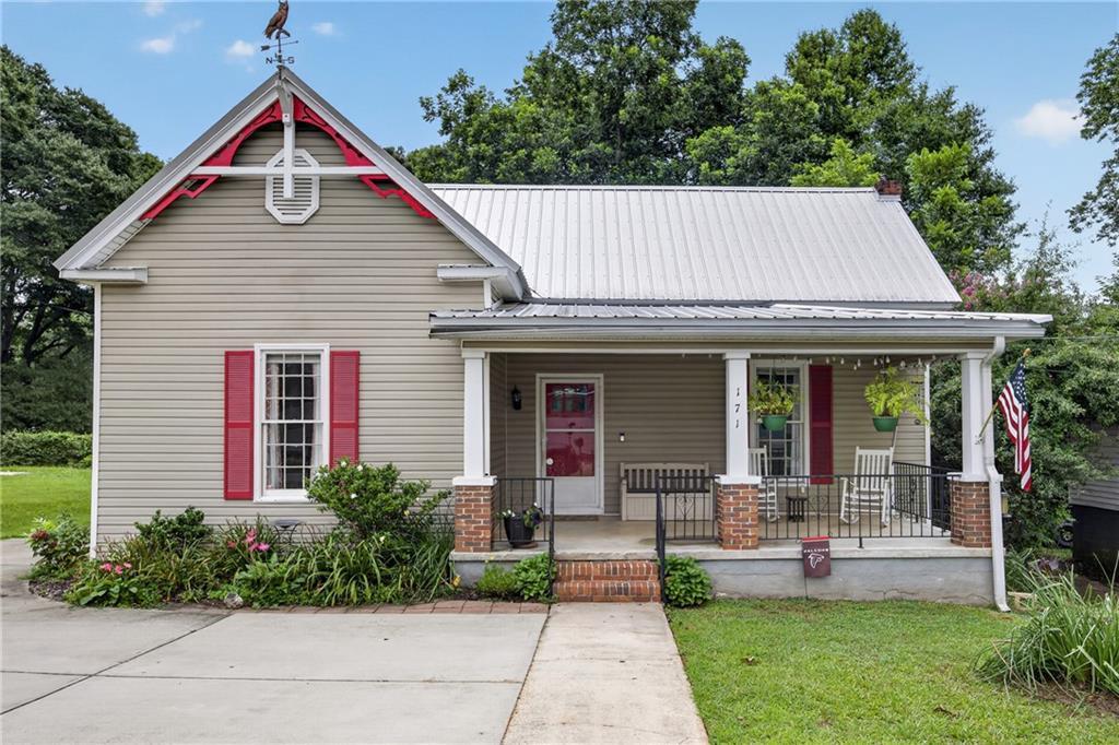 171 NE Broad St., Fairburn, GA 30213