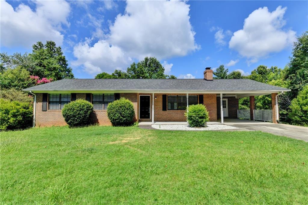 3267 Hilltop Cir., Gainesville, GA 30506