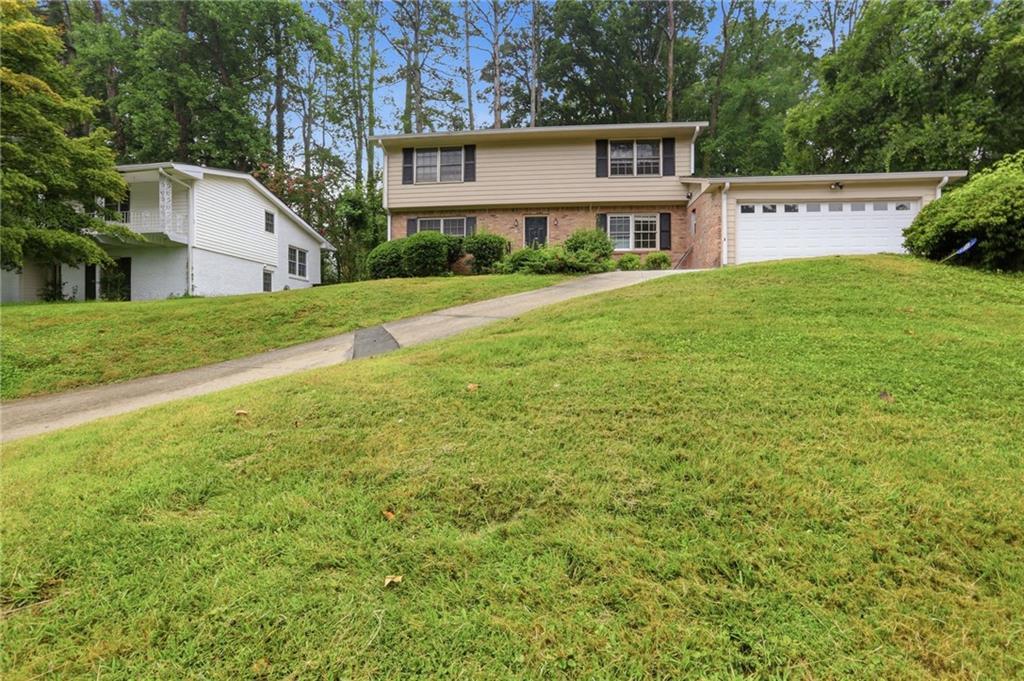 3498 Dale Ln., Atlanta, GA 30331