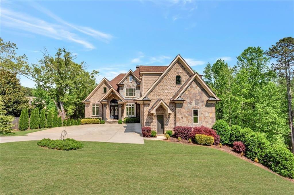 4621 Quail Ct., Flowery Branch, GA 30542