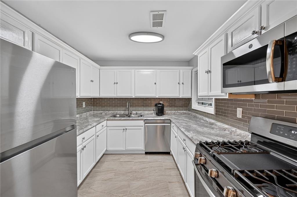 1632 Roanoke Pl., Marietta, GA 30067